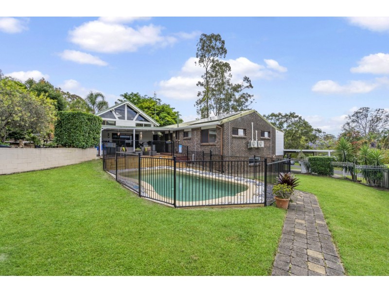 6 Marrantin Court, Carrara QLD 4211