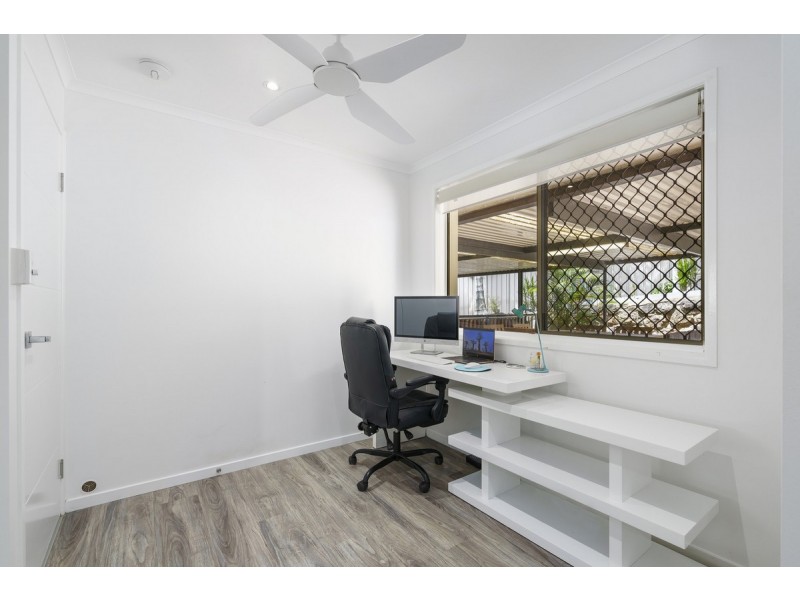 17 Goodman Close, Highland Park QLD 4211