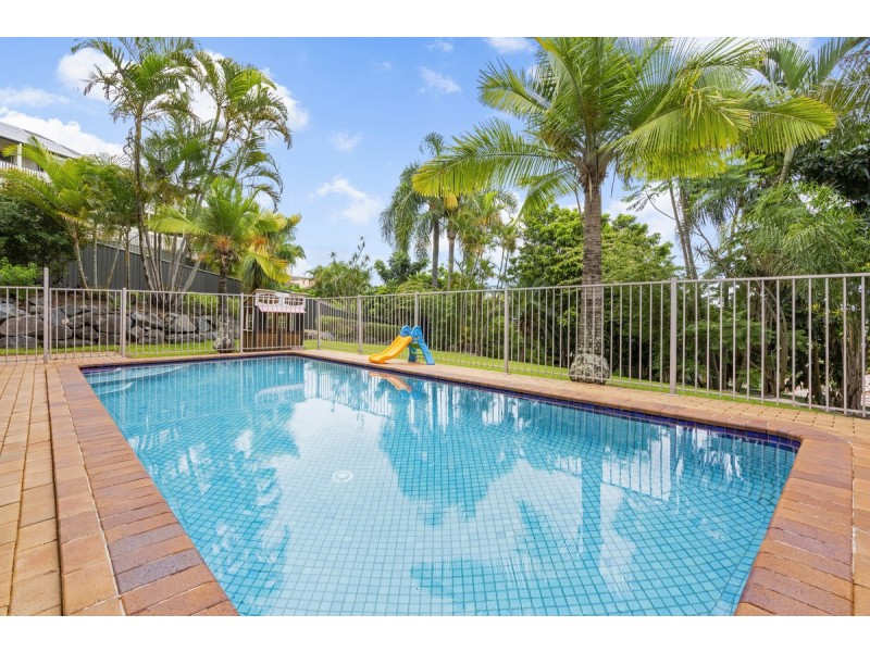 9 Macrobert Street, Highland Park QLD 4211