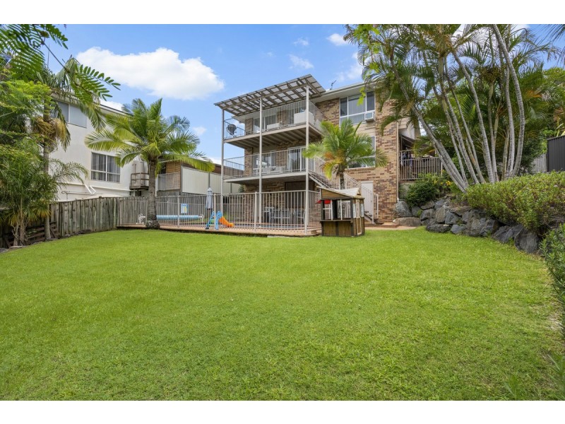 9 Macrobert Street, Highland Park QLD 4211