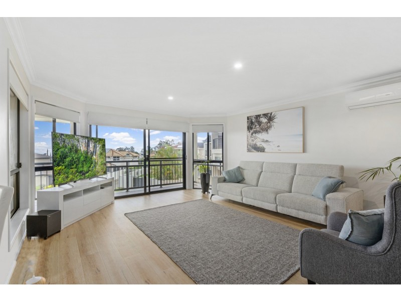 21 Mercure Place, Highland Park QLD 4211