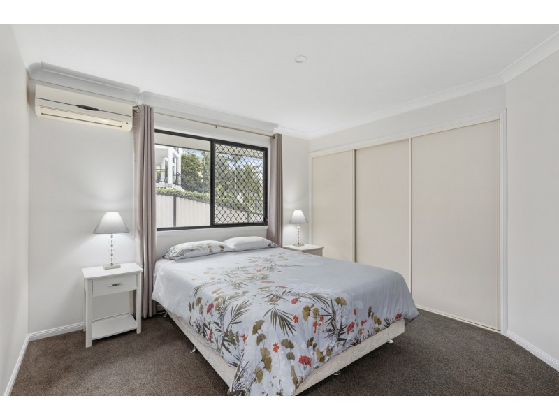 21 Mercure Place, Highland Park QLD 4211