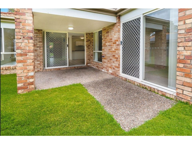 16 Barrs Avenue, Oxenford QLD 4210