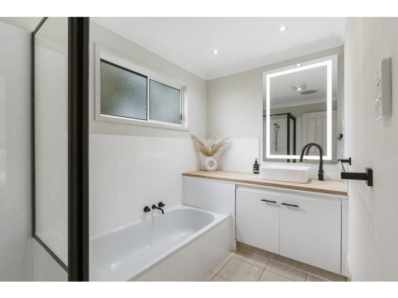 12 Mortensen Road, Nerang QLD 4211