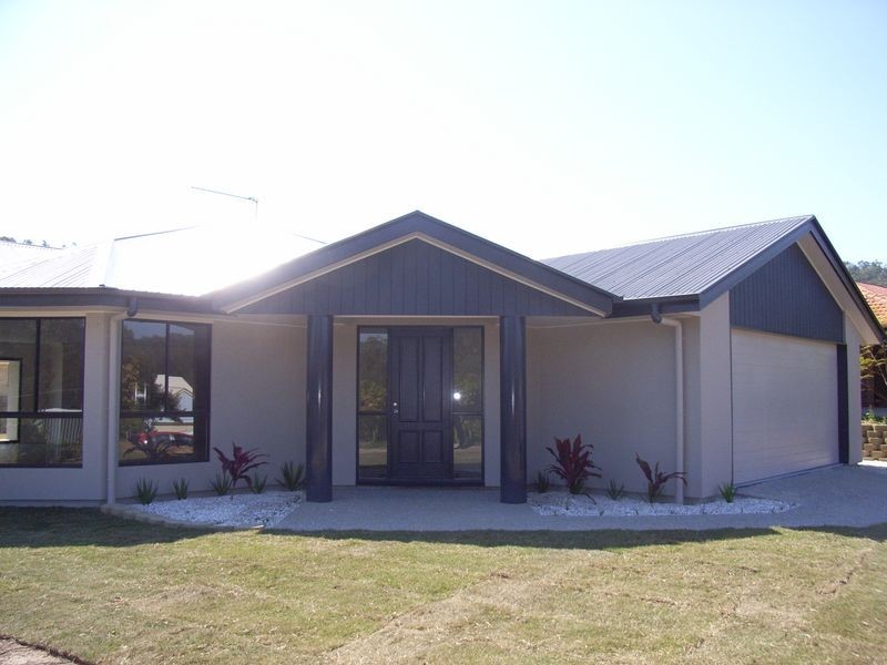 8 Peter Mills Drive, Gilston QLD 4211
