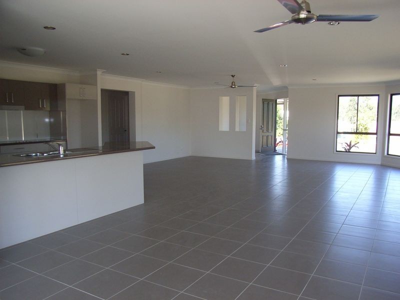8 Peter Mills Drive, Gilston QLD 4211