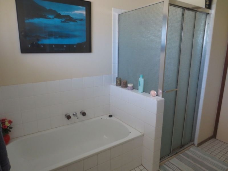 1 Hyde Court, Nerang QLD 4211