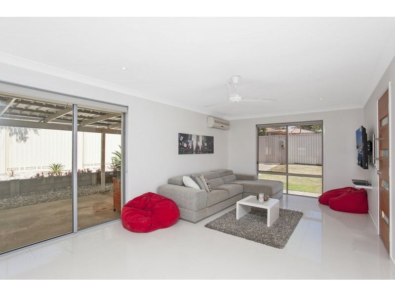 17 Ealing Court, Nerang QLD 4211