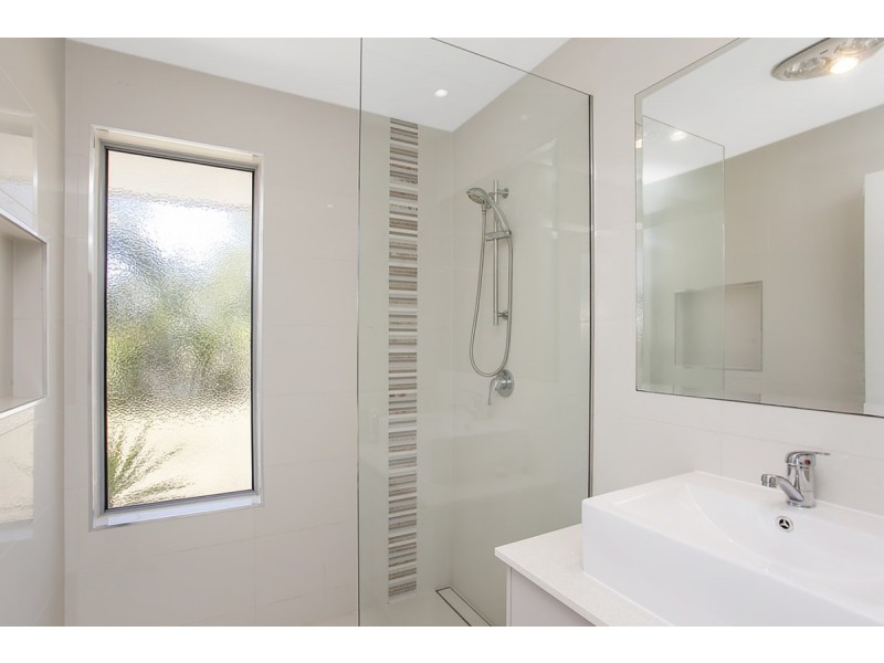 17 Ealing Court, Nerang QLD 4211