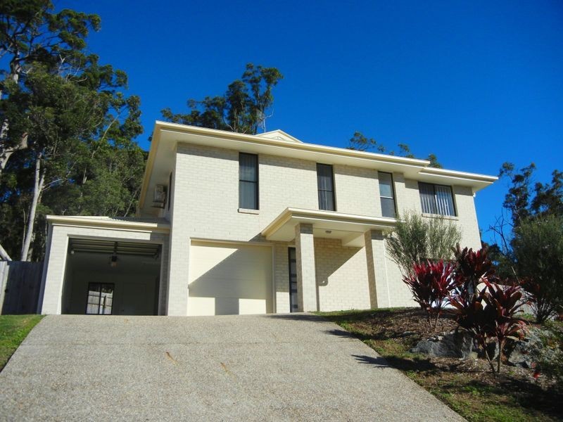 6 Cathmor Court, Oxenford QLD 4210