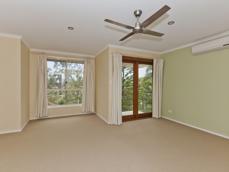 35 Quigan Terrace, Highland Park QLD 4211