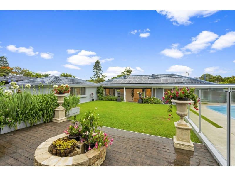 5 St Petersburg Place, Nerang QLD 4211