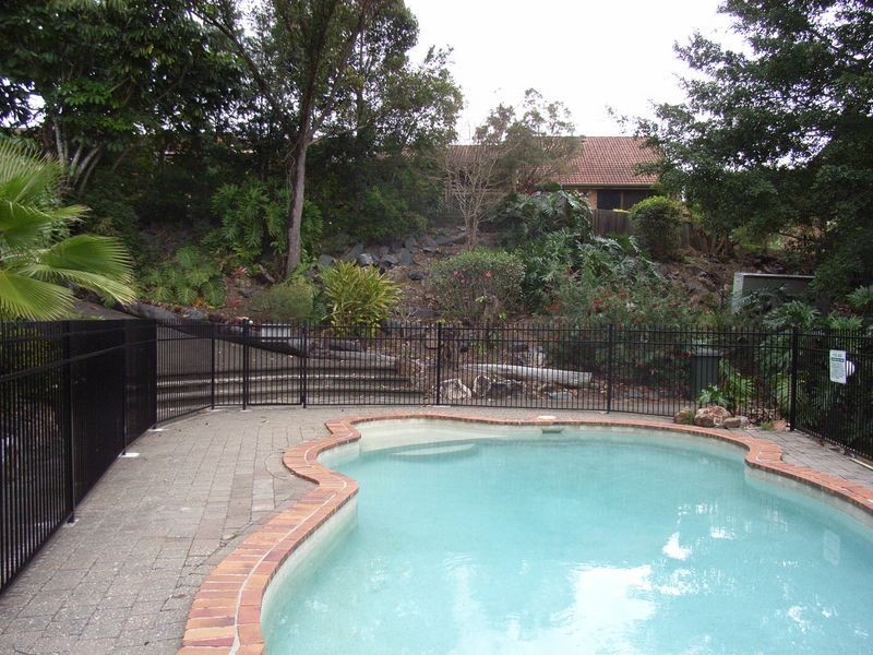 10/5 Balfour Crescent, Highland Park QLD 4211