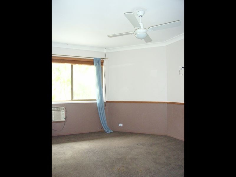 10/5 Balfour Crescent, Highland Park QLD 4211