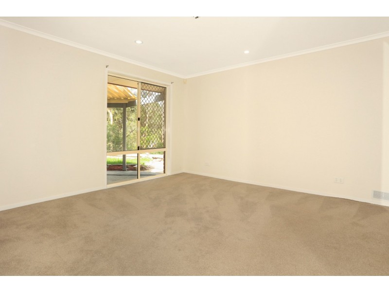 138 Henri Robert Drive, Clagiraba QLD 4211