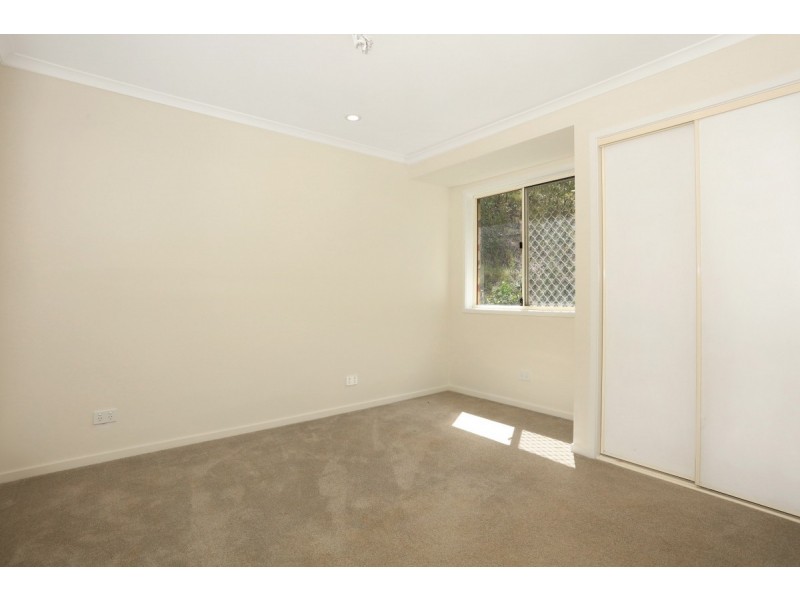 138 Henri Robert Drive, Clagiraba QLD 4211