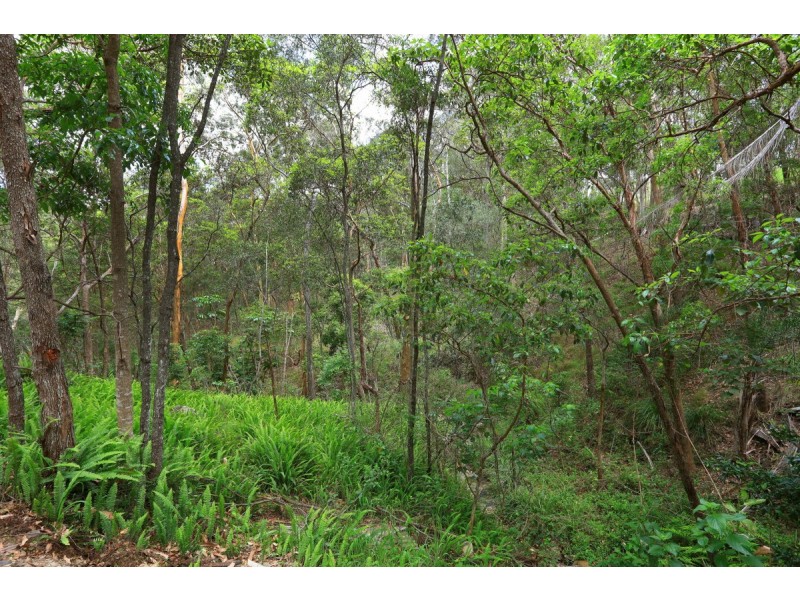 138 Henri Robert Drive, Clagiraba QLD 4211