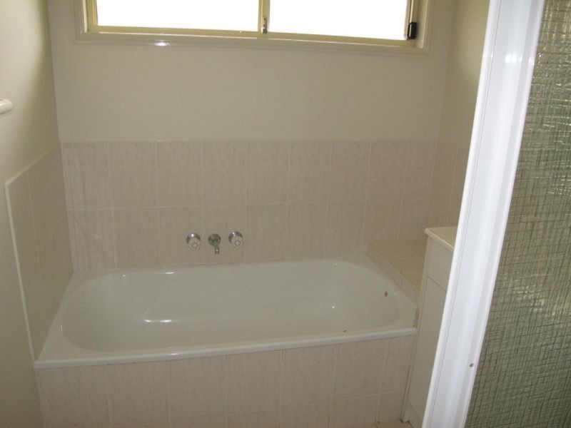 1/22 Ogilvie Crescent, Nerang QLD 4211