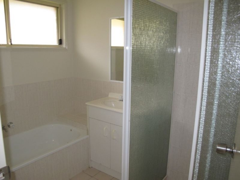 1/22 Ogilvie Crescent, Nerang QLD 4211