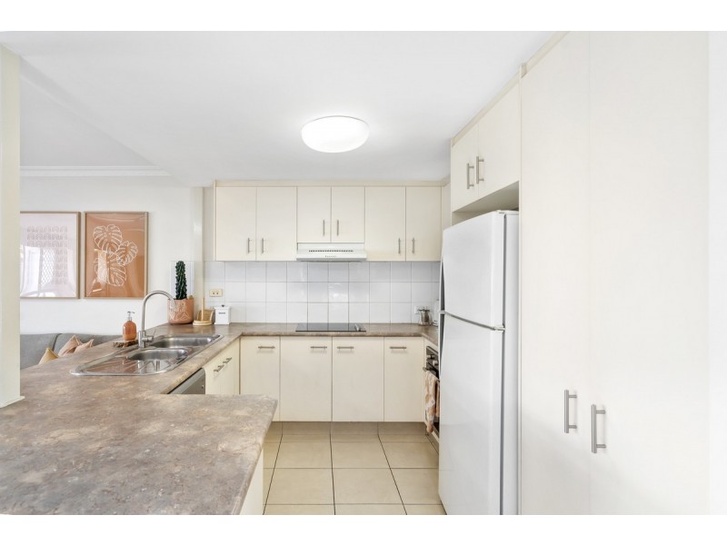 2/16 Martin Street, Nerang QLD 4211
