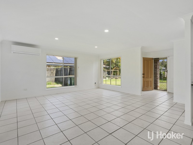 16 Barrs Avenue, Oxenford QLD 4210