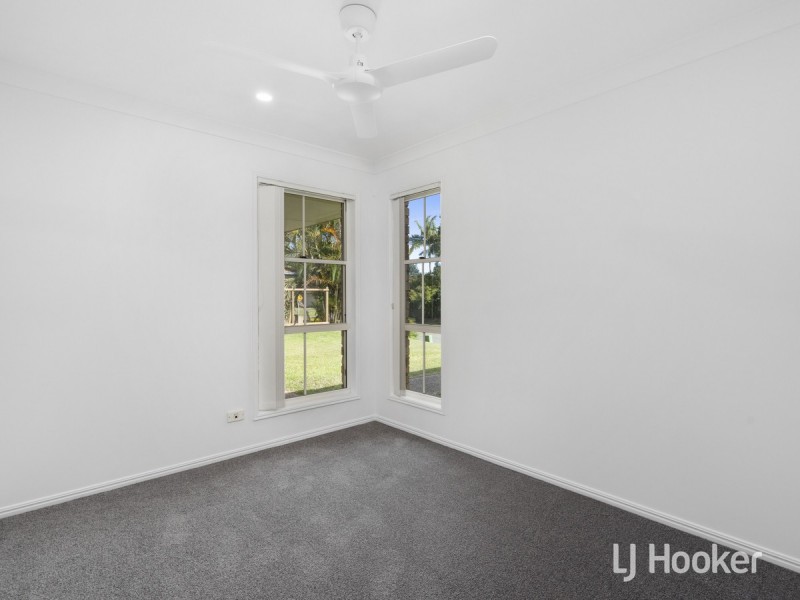 16 Barrs Avenue, Oxenford QLD 4210