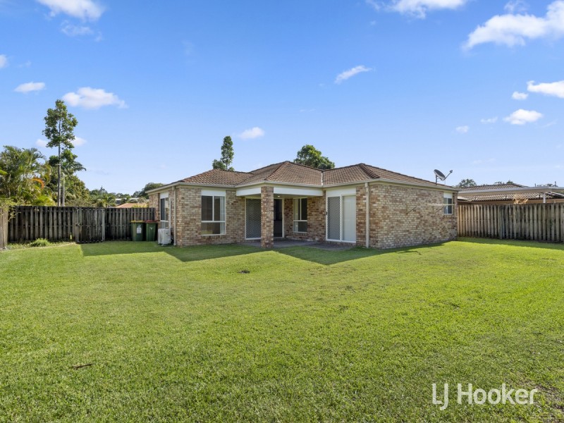 16 Barrs Avenue, Oxenford QLD 4210