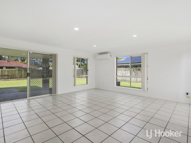 16 Barrs Avenue, Oxenford QLD 4210