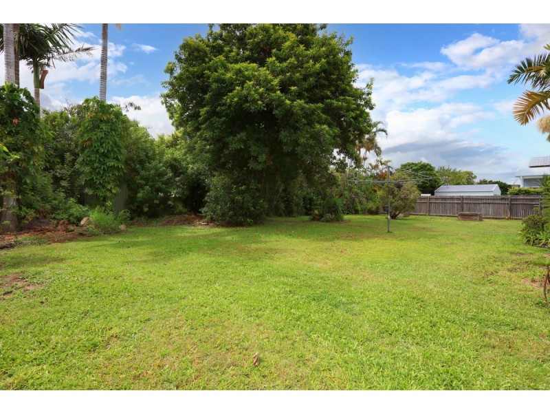 25 Dunnes Avenue, Hope Island QLD 4212