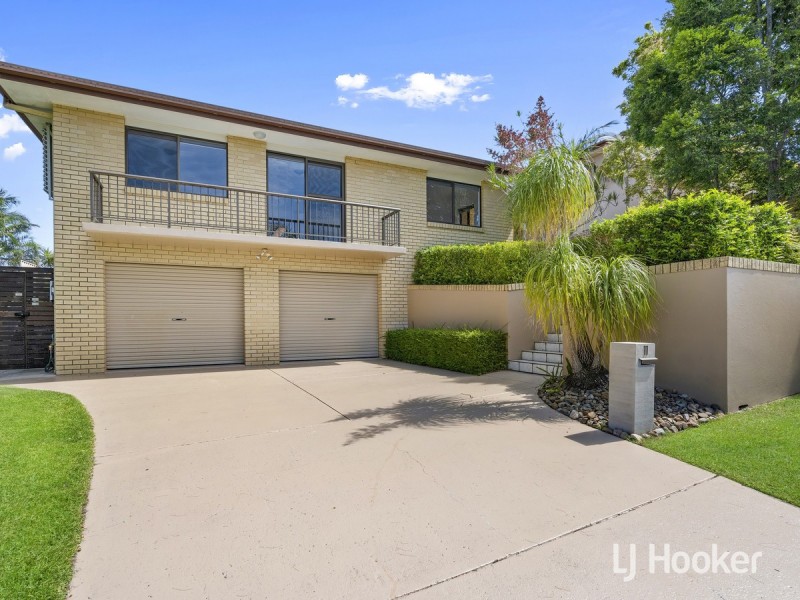 11 Petherbridge Avenue, Merrimac QLD 4226