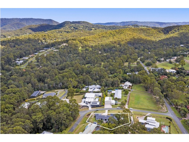 1/6 Lily Crescent, Nerang QLD 4211