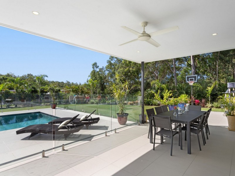 1/6 Lily Crescent, Nerang QLD 4211