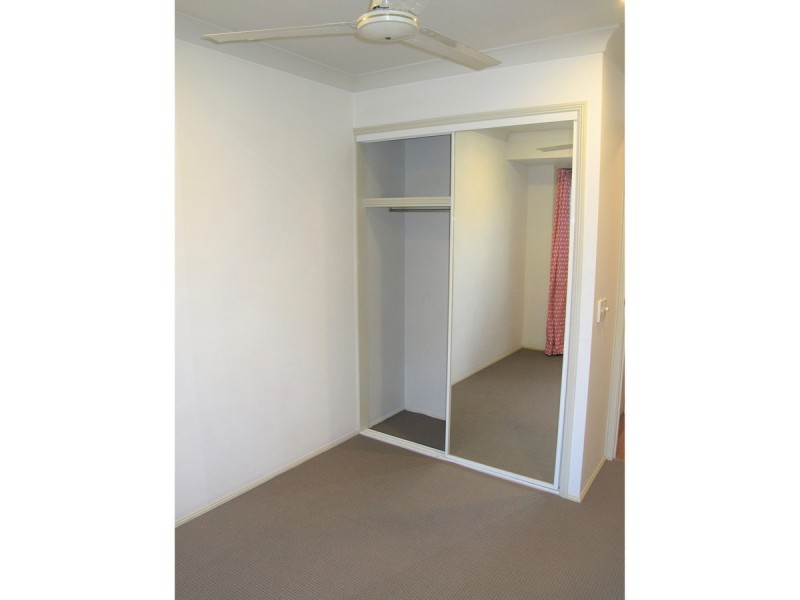 1/17 Mackellar Drive, Nerang QLD 4211