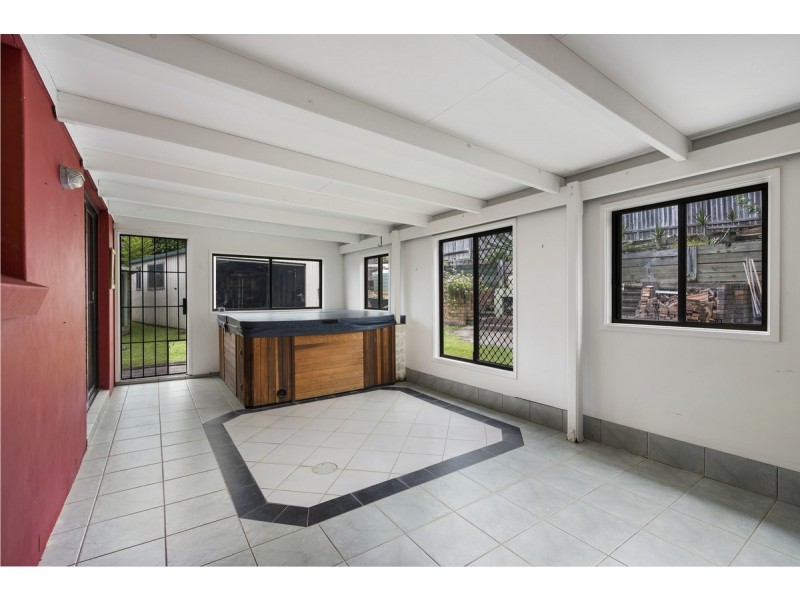 32 Balfour Crescent, Highland Park QLD 4211