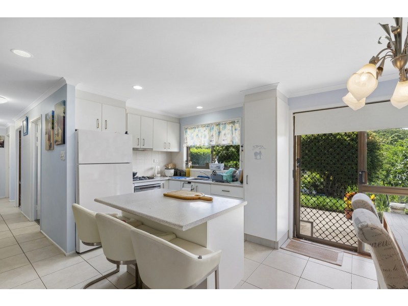 6 Jindivick Street, Worongary QLD 4213