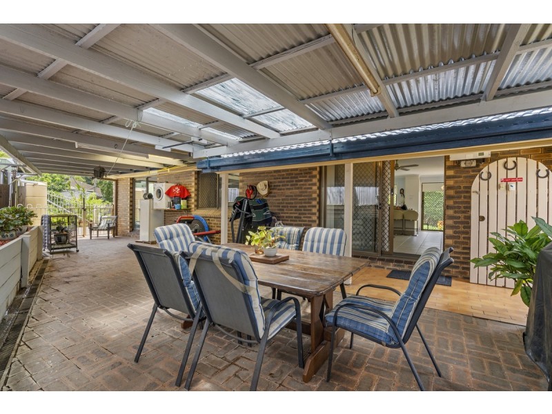 6 Jindivick Street, Worongary QLD 4213