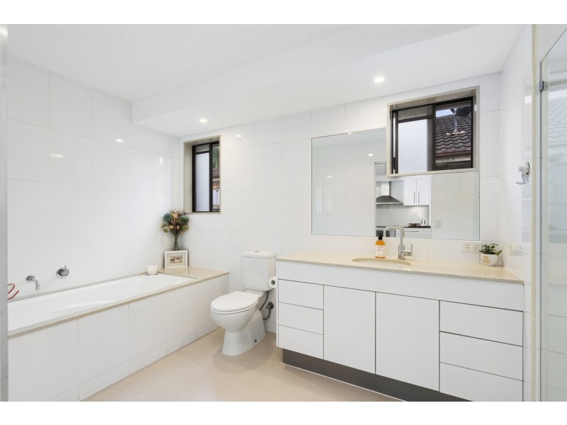 13 Dugandan Street, Nerang QLD 4211