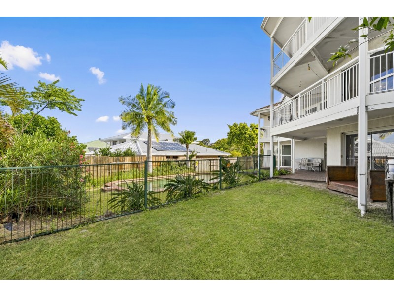 10 Trafalgar Street, Highland Park QLD 4211