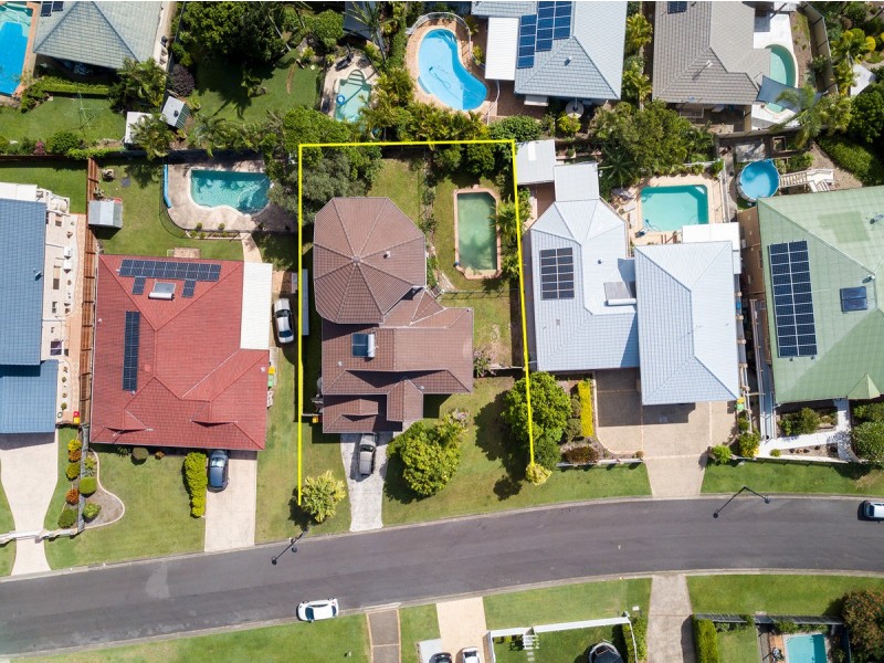 10 Trafalgar Street, Highland Park QLD 4211