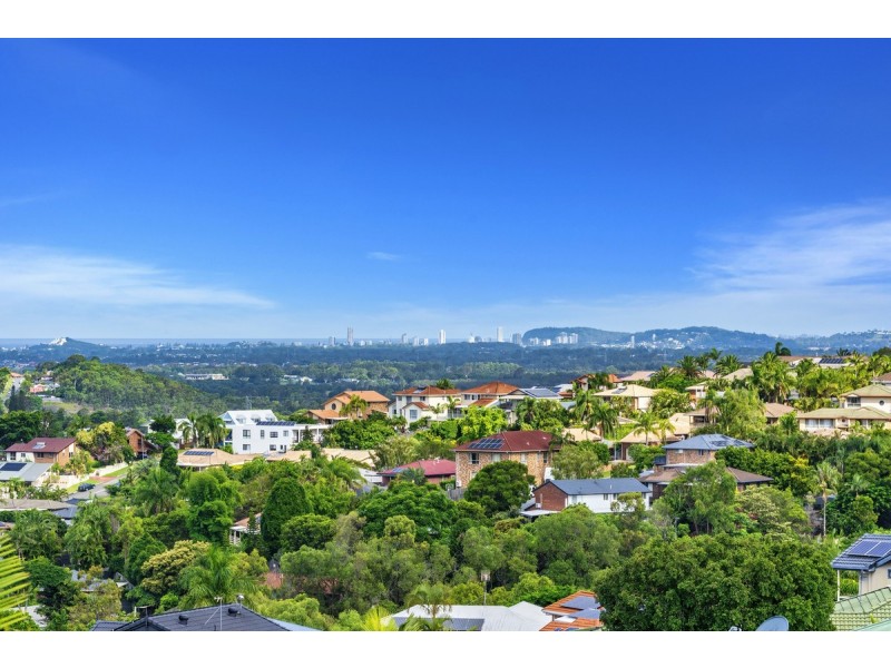 10 Trafalgar Street, Highland Park QLD 4211
