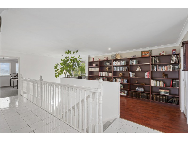 10 Trafalgar Street, Highland Park QLD 4211