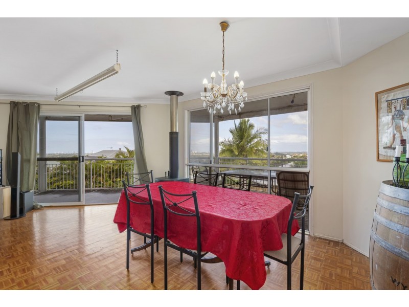10 Trafalgar Street, Highland Park QLD 4211