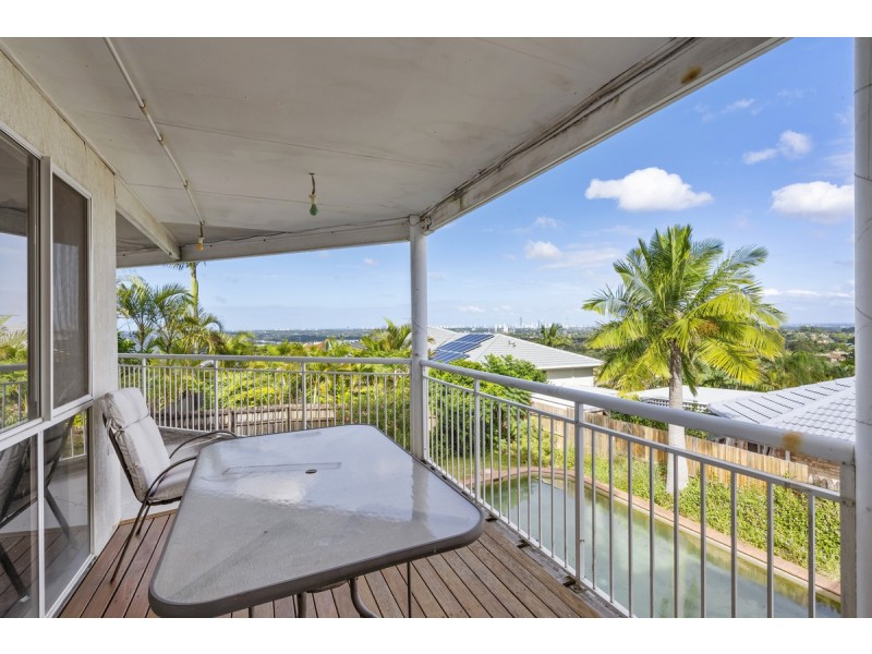 10 Trafalgar Street, Highland Park QLD 4211