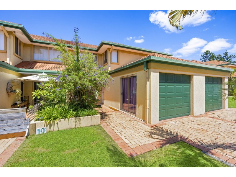11/152 Palm Meadows Drive, Carrara QLD 4211