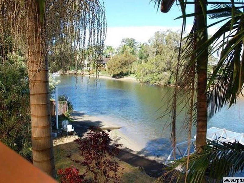 23 Garden Grove, Carrara QLD 4211