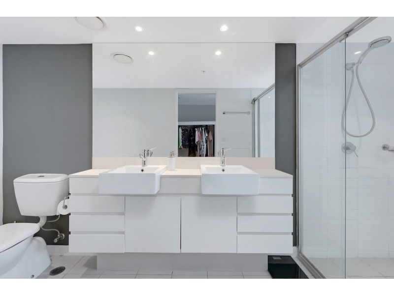 31404/9 Lawson Street, Southport QLD 4215