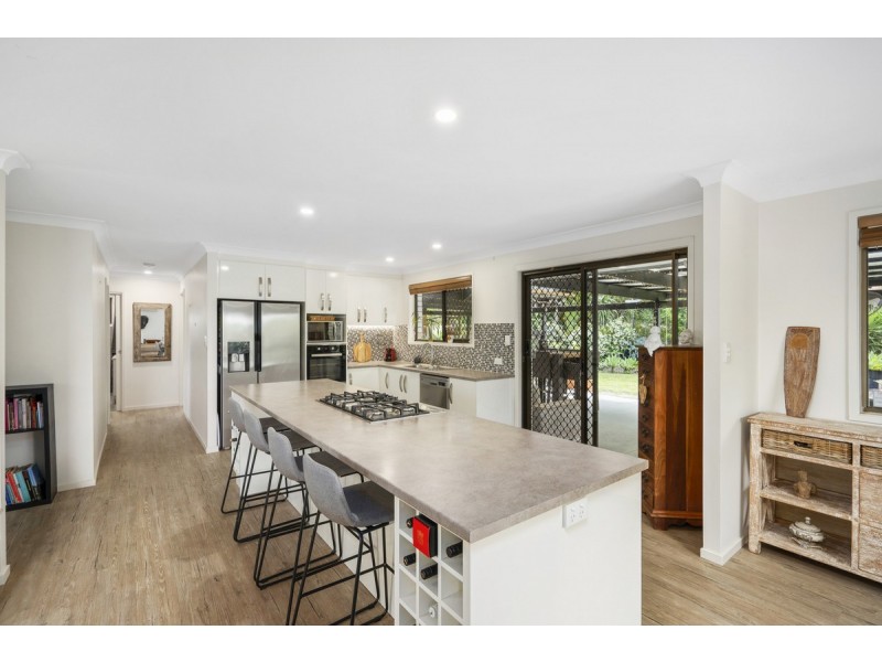 5 Aird Court, Highland Park QLD 4211