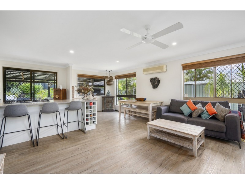 5 Aird Court, Highland Park QLD 4211