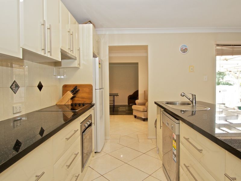 18 Dorrigo Drive, Worongary QLD 4213