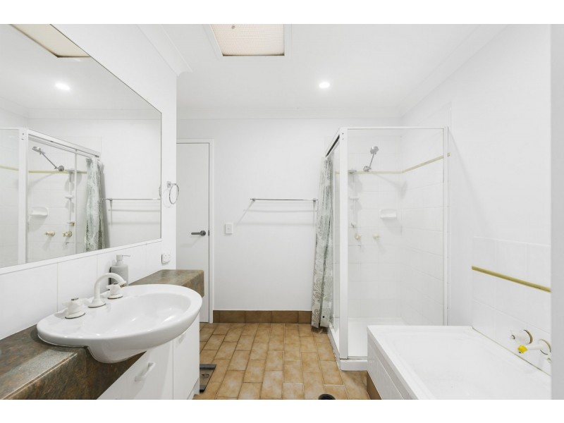 30/6-20 Ben Lomond Drive, Highland Park QLD 4211